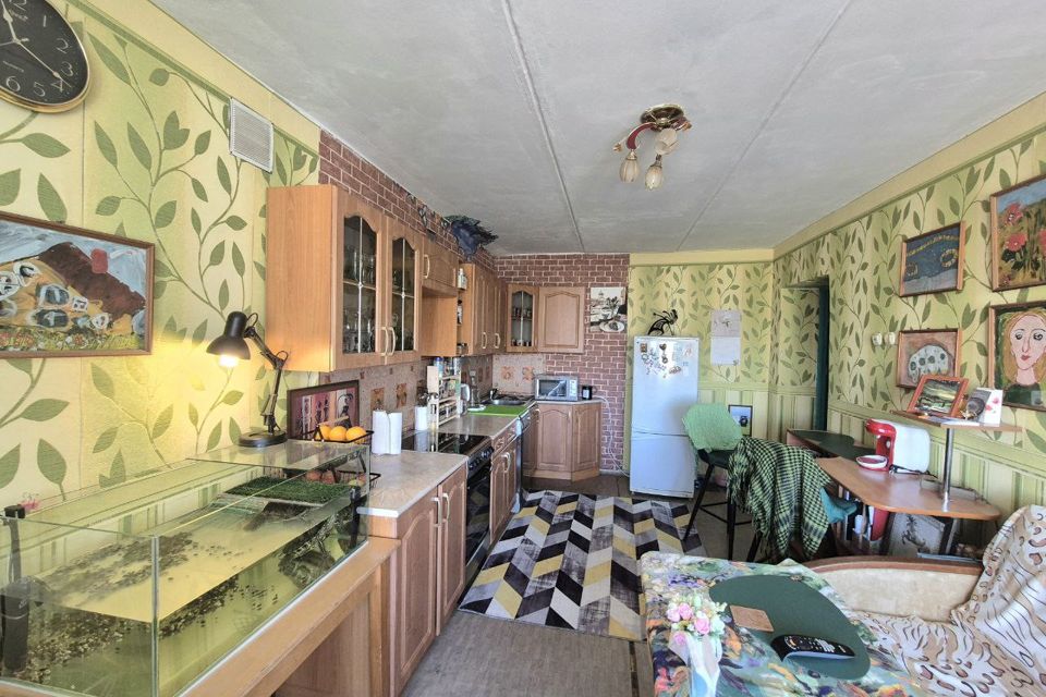 Продаётся 4-комнатная квартира, 92.6 м²