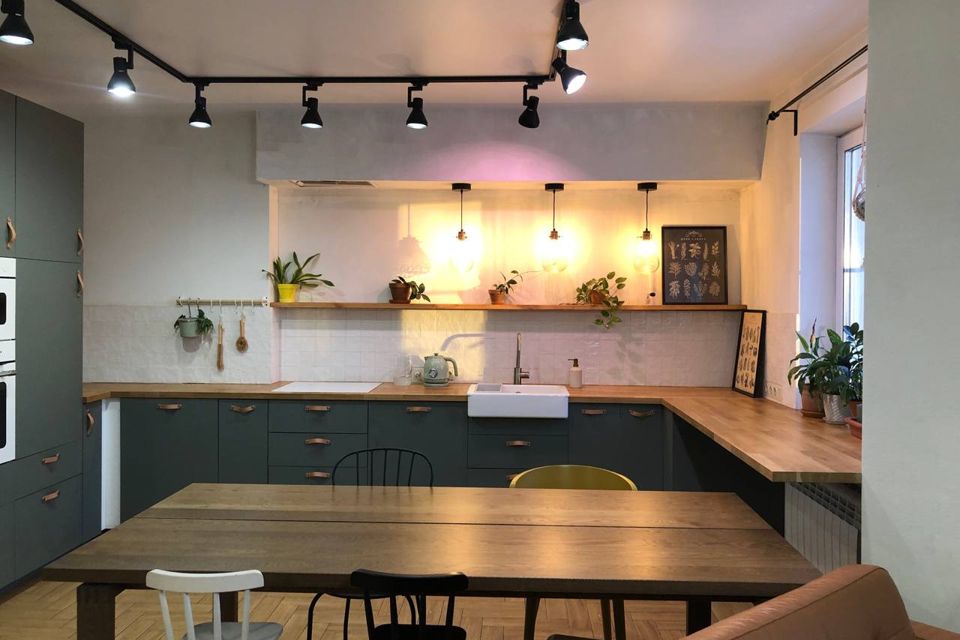 Продаётся 3-комнатная квартира, 107 м²