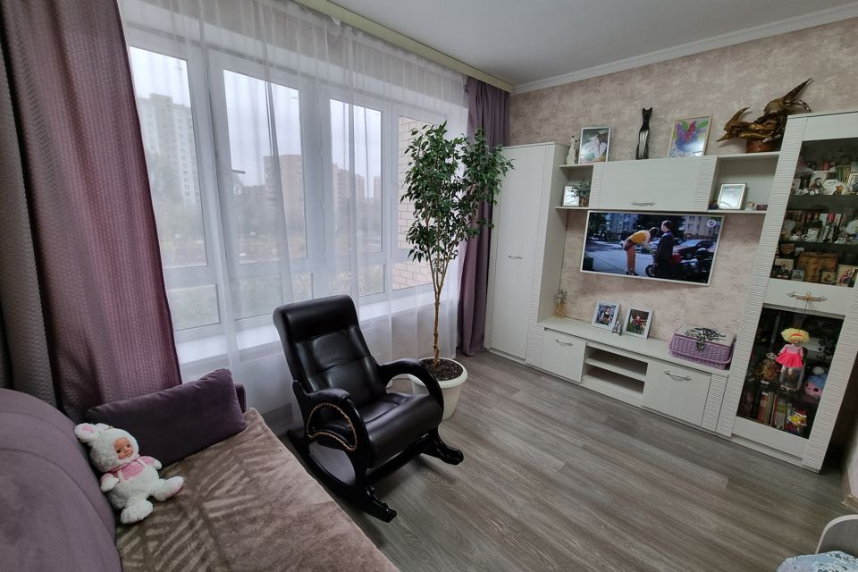 Продаётся 1-комнатная квартира, 37.2 м²