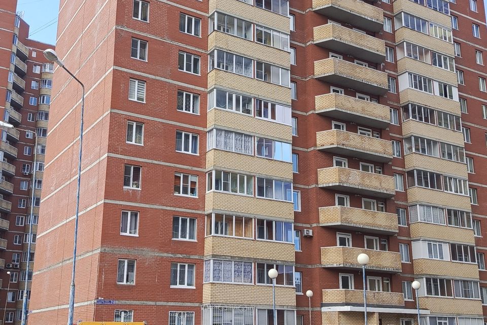 Продаётся 2-комнатная квартира, 61.7 м²