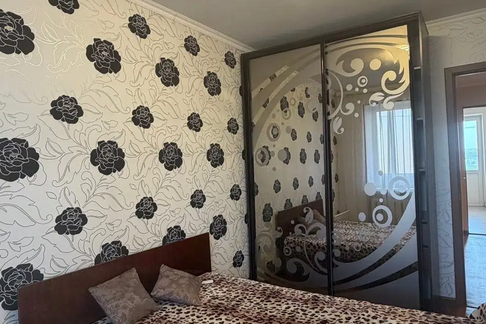 Продаётся 3-комнатная квартира, 65.1 м²