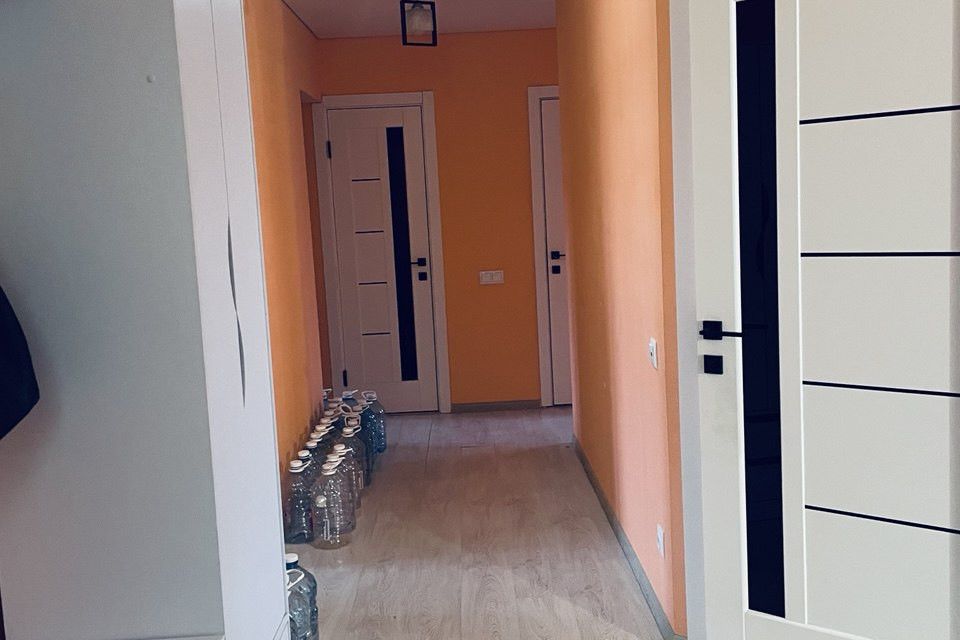 Продаётся 4-комнатная квартира, 79.1 м²