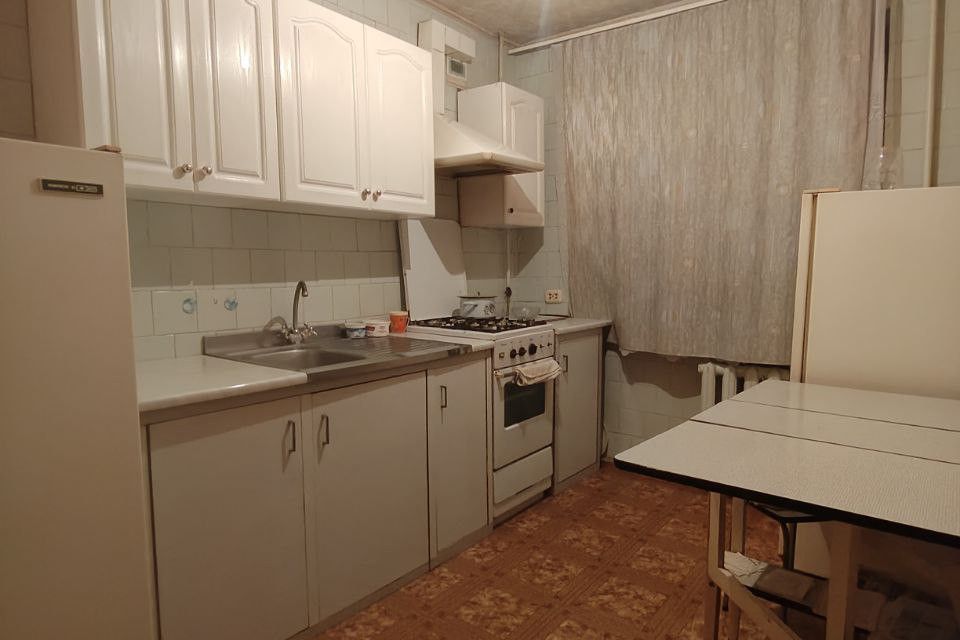 Продаётся 4-комнатная квартира, 82.9 м²