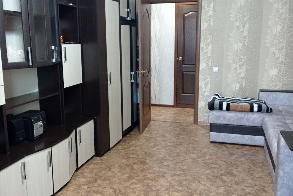 Продаётся 1-комнатная квартира, 42.9 м²