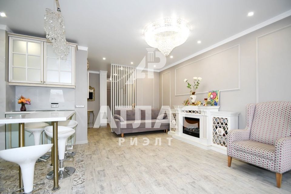 Продаётся 2-комнатная квартира, 82.5 м²