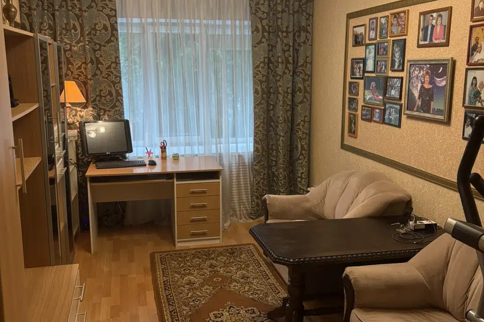 Продаётся 4-комнатная квартира, 95.2 м²