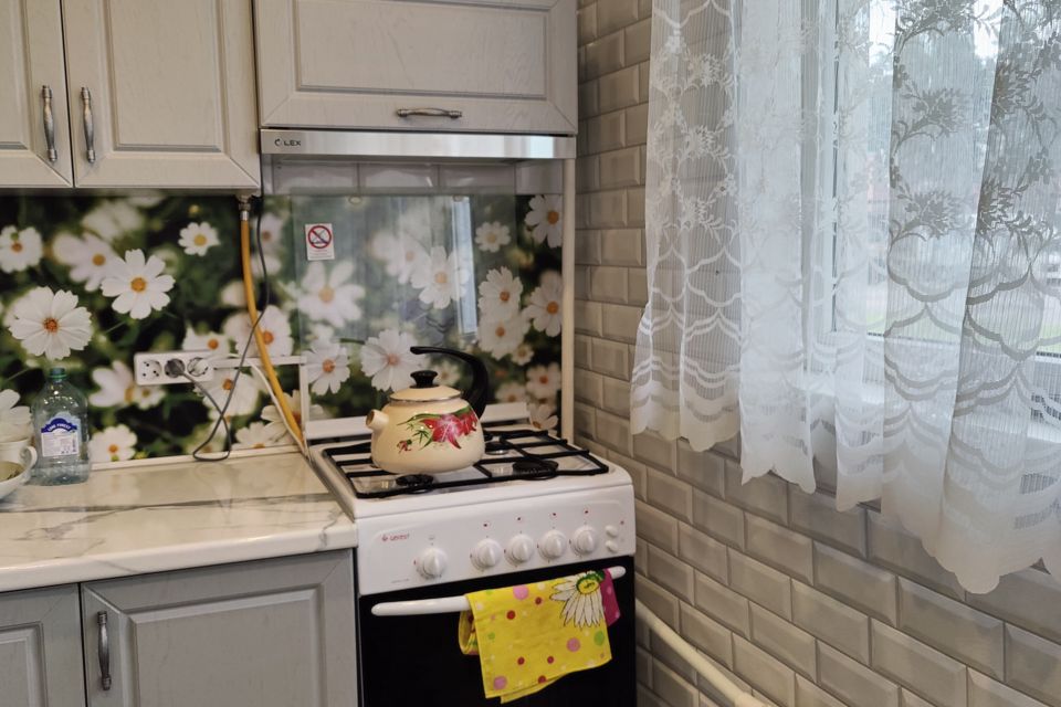Продаётся 3-комнатная квартира, 60.3 м²