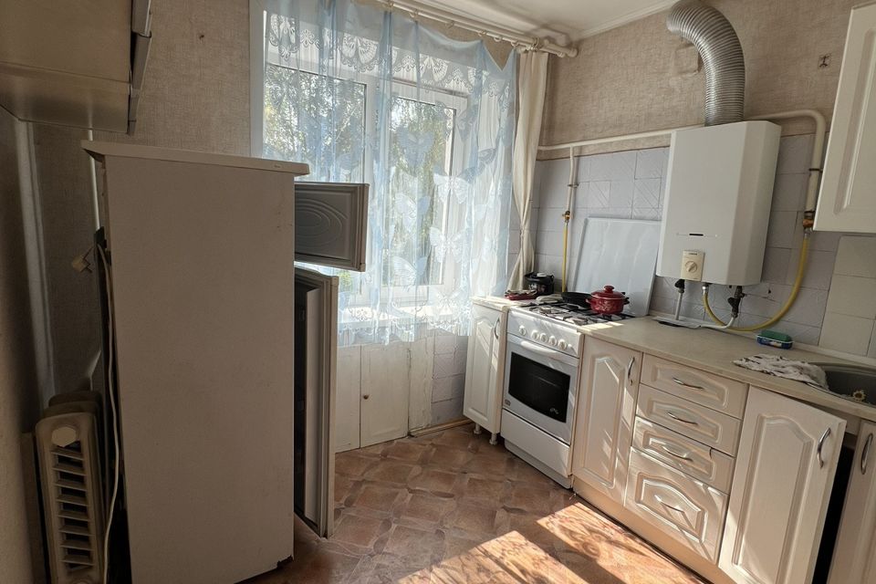 Продаётся 3-комнатная квартира, 51.6 м²