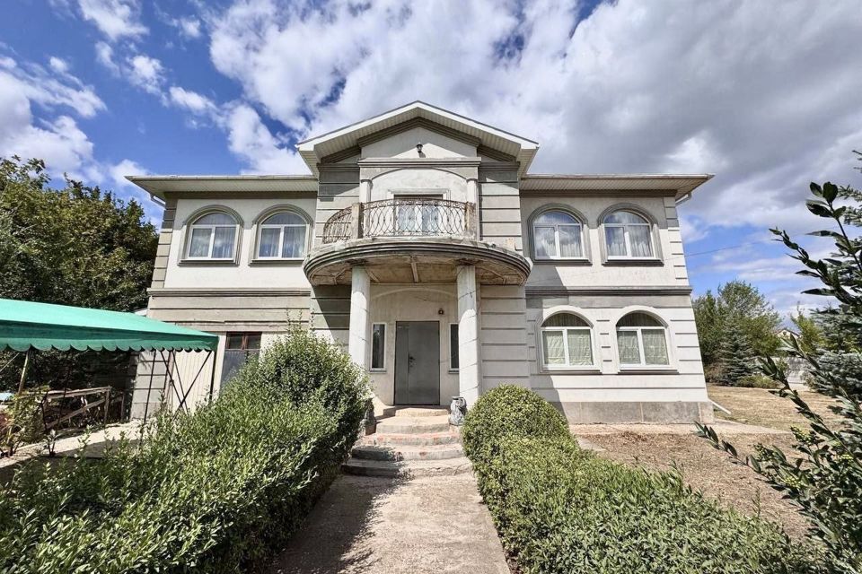 Продаётся 2-этажный дом, 515 м²