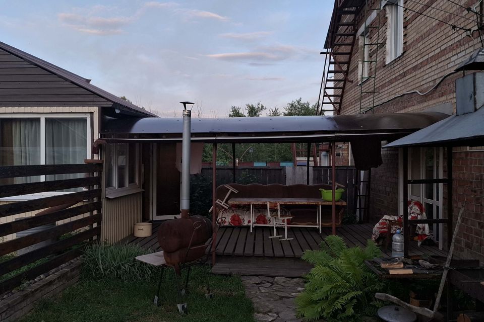 Продаётся 4-комнатная квартира, 162 м²
