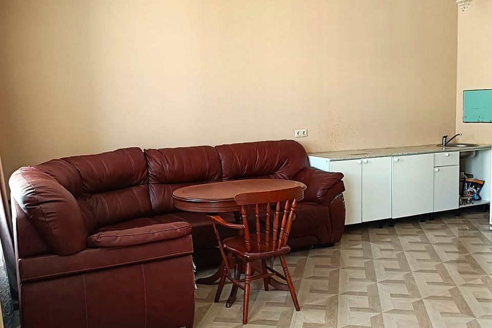 Продаётся 2-комнатная квартира, 77 м²