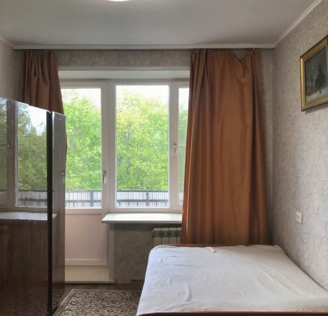 Продаётся 3-комнатная квартира, 56.5 м²
