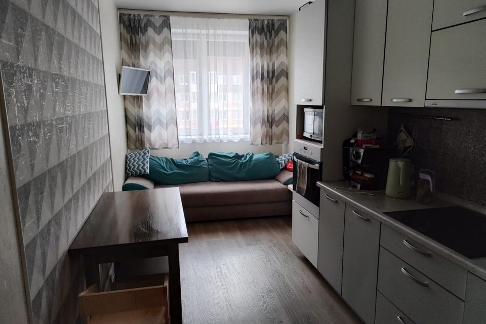 Продаётся 1-комнатная квартира, 43.2 м²