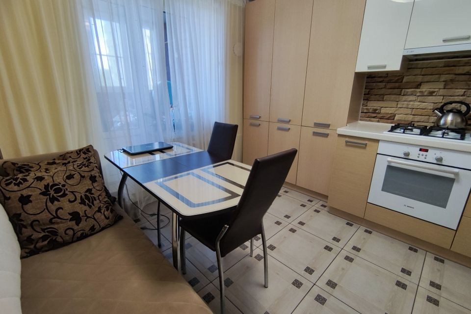 Продаётся 1-комнатная квартира, 37 м²