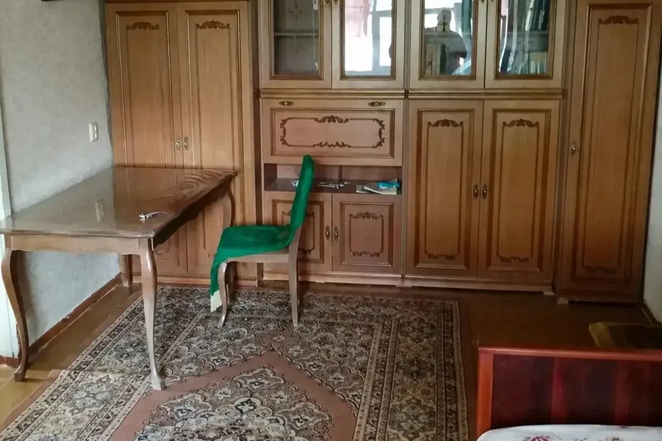 Продаётся 4-комнатная квартира, 64 м²