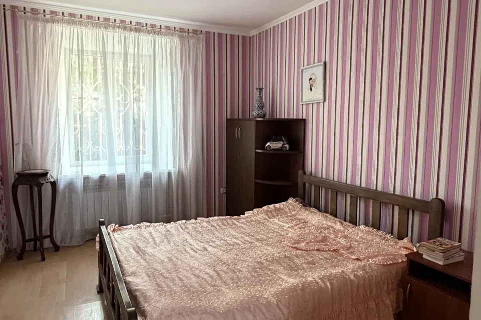 Продаётся 2-этажный дом, 286 м²