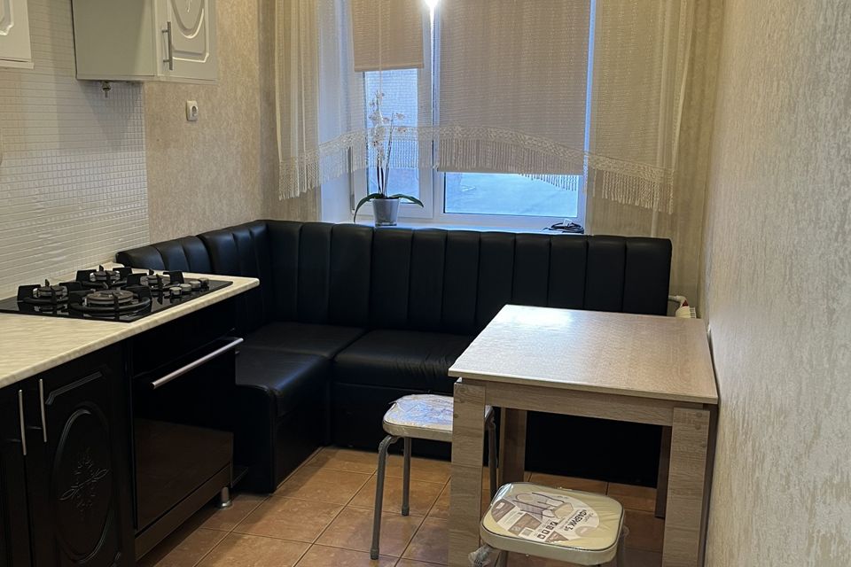 Продаётся 1-комнатная квартира, 32 м²