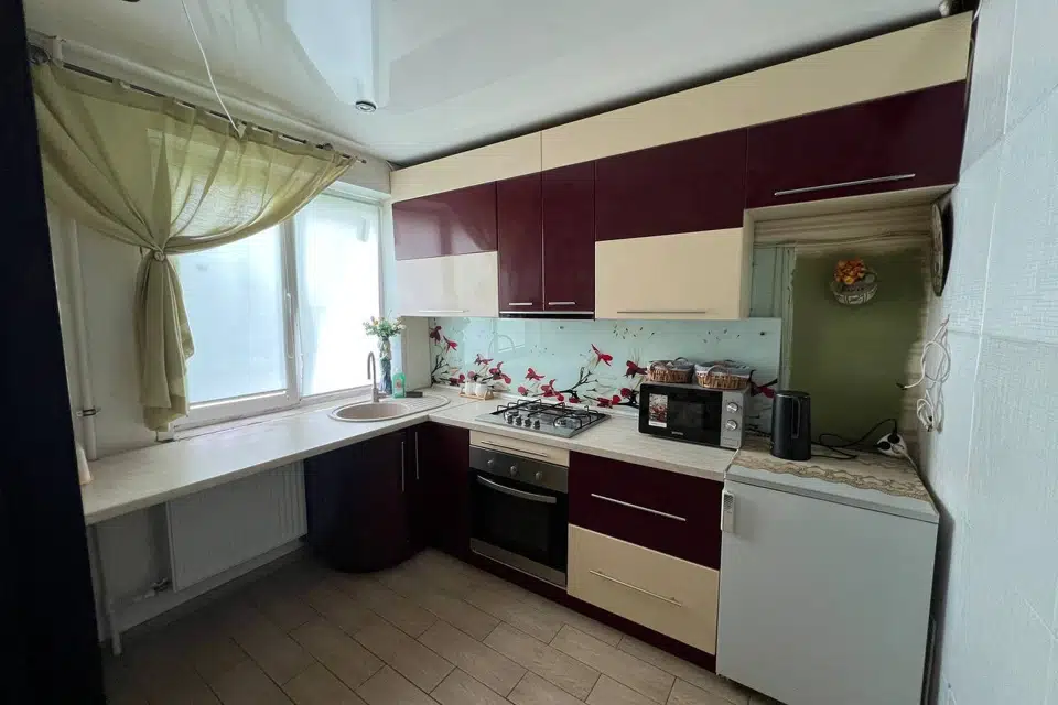 Продаётся 3-комнатная квартира, 63.6 м²