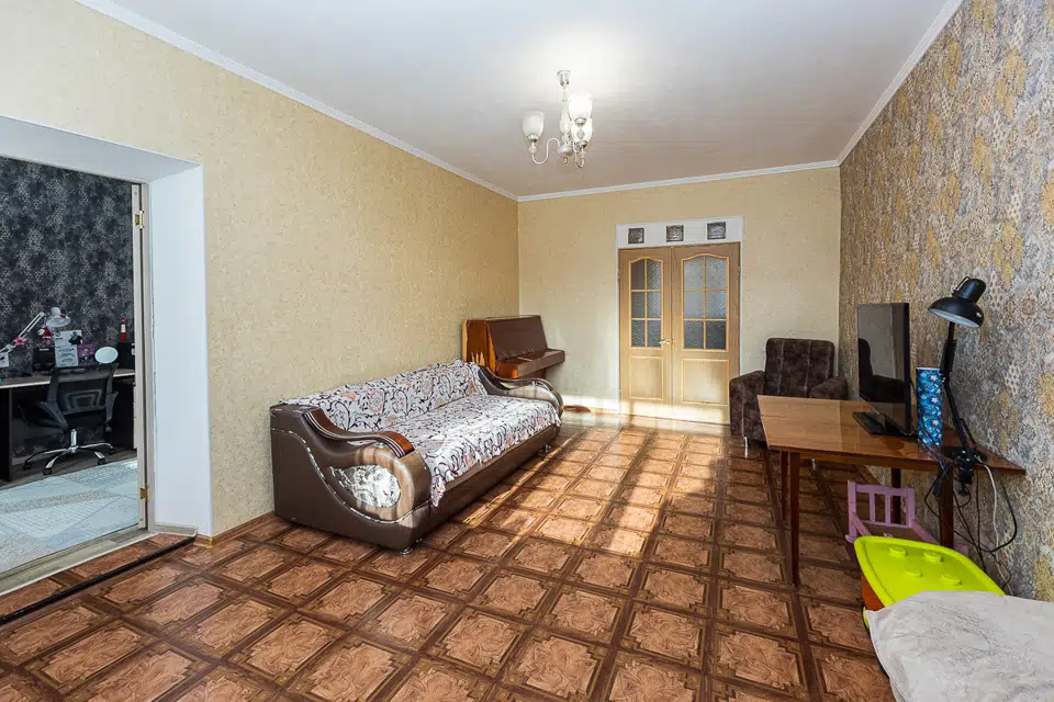 Продаётся 3-комнатная квартира, 77.3 м²