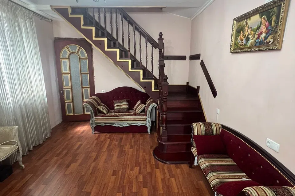 Продаётся 2-этажный дом, 150 м²