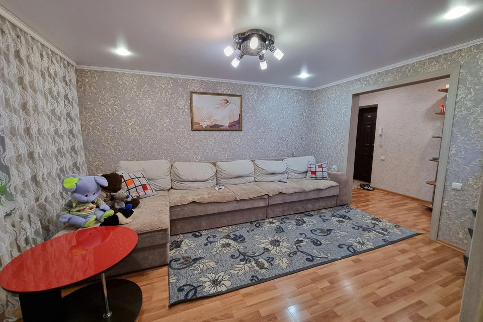 Продаётся 4-комнатная квартира, 71.2 м²