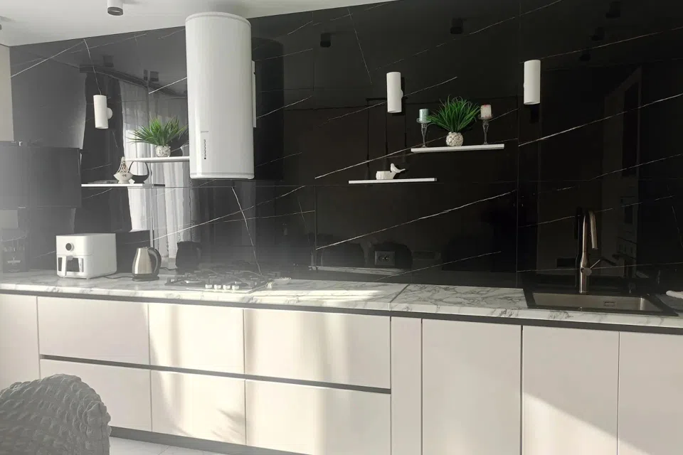 Продаётся 3-этажный дом, 260.8 м²