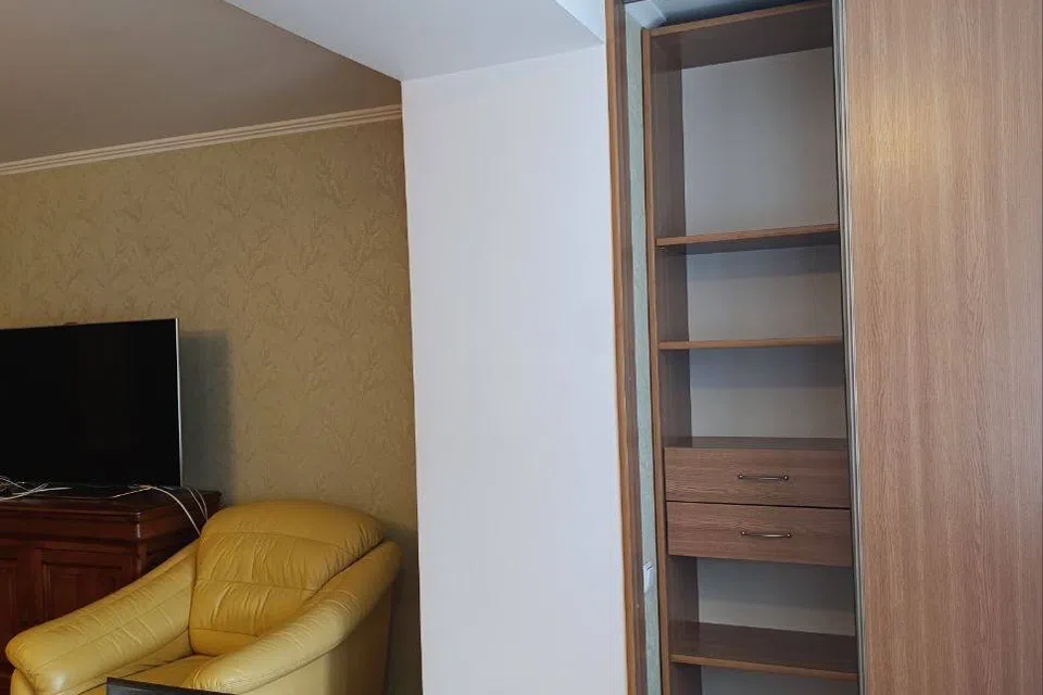 Продаётся 2-комнатная квартира, 77 м²