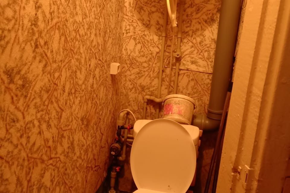 Продаётся 4-комнатная квартира, 65.7 м²