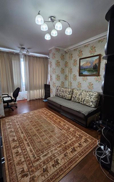 Продаётся 3-комнатная квартира, 59.8 м²