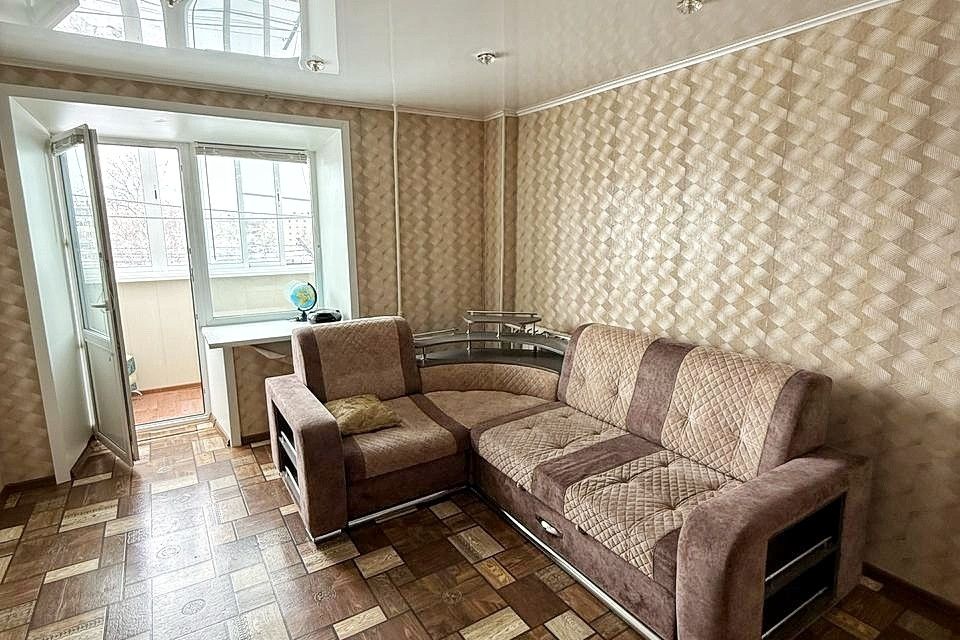 Продаётся 2-комнатная квартира, 49.8 м²