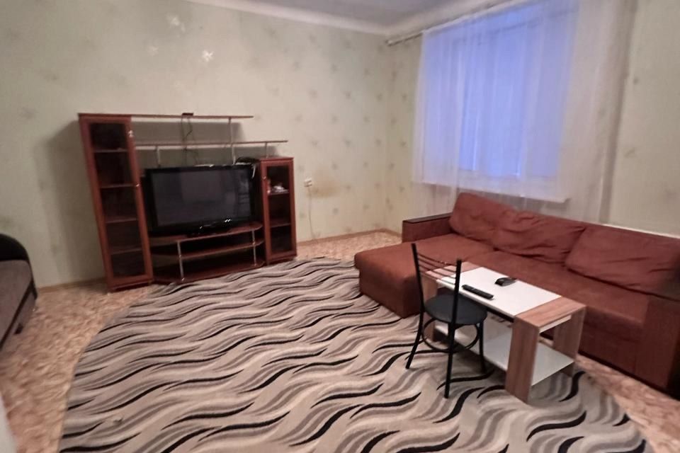Продаётся 1-комнатная квартира, 37.6 м²