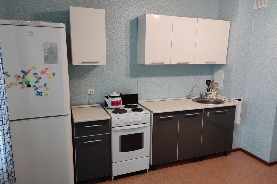 Сдаётся 2-комнатная квартира, 60 м²