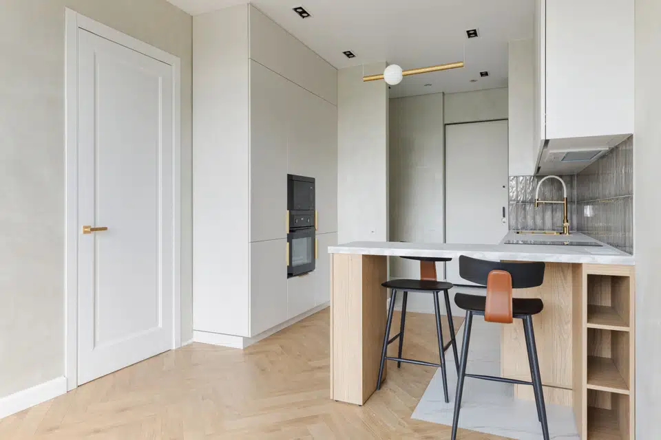 Продаётся 1-комнатная квартира, 41.9 м²