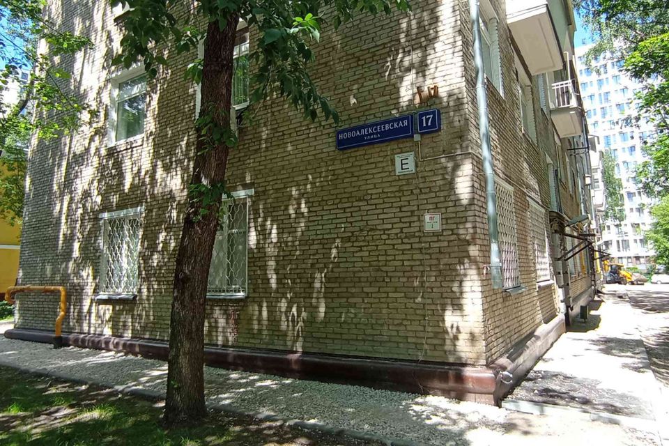 Продаётся комната в 3-комн. квартире, 18 м²