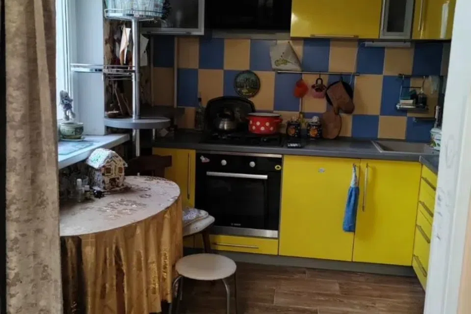 Продаётся 3-комнатная квартира, 70 м²