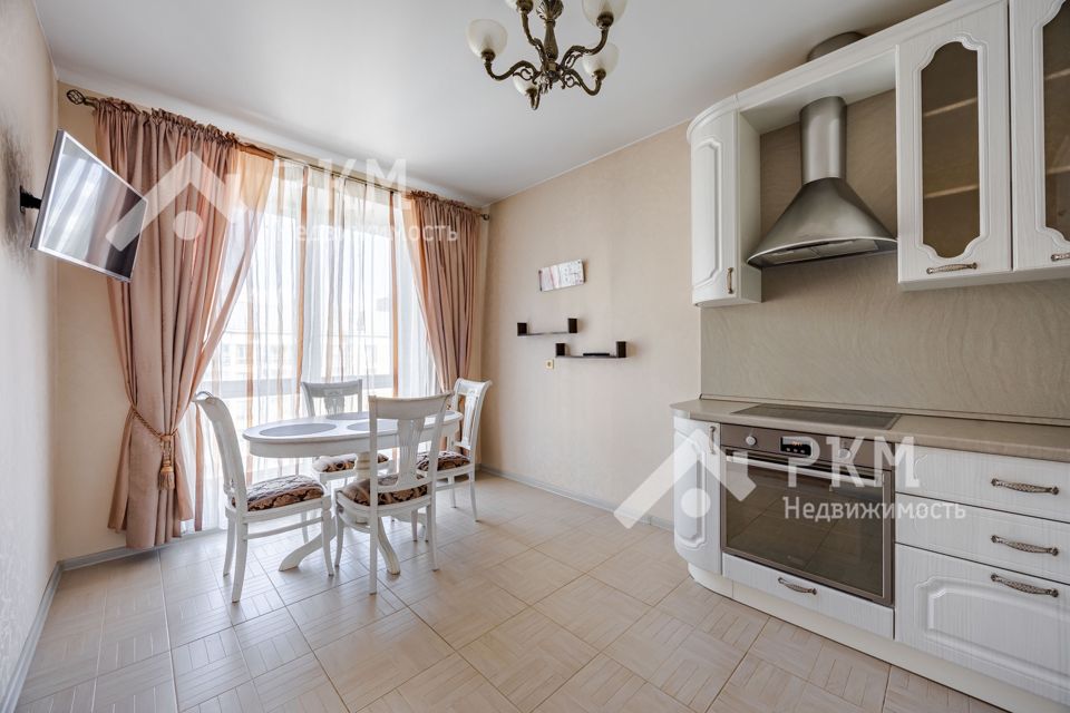 Продаётся 2-комнатная квартира, 58 м²