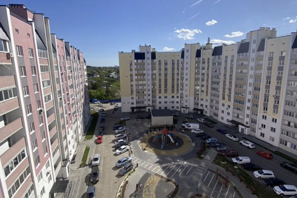 Продаётся 2-комнатная квартира, 73.6 м²