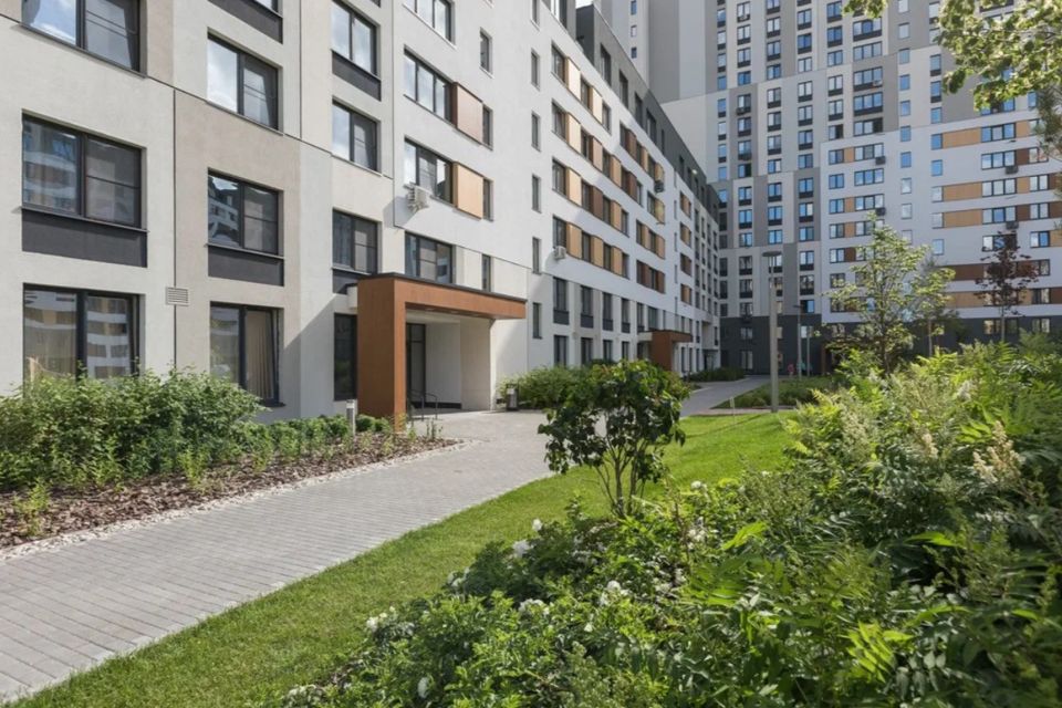 Продаётся 1-комнатная квартира, 60.3 м²