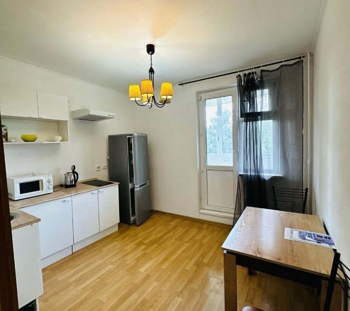 Сдаётся 1-комнатная квартира, 38 м²