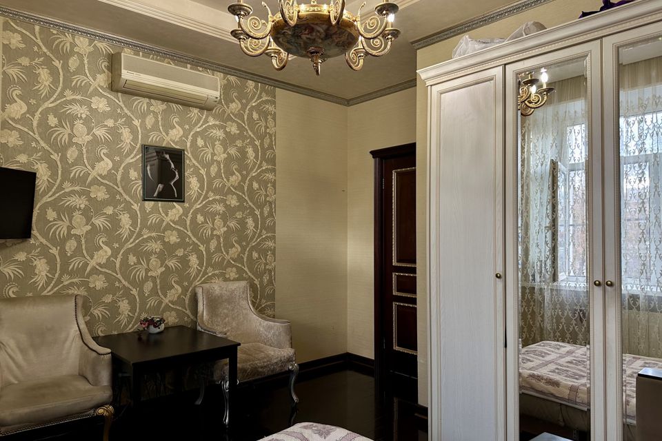 Продаётся 4-комнатная квартира, 116 м²