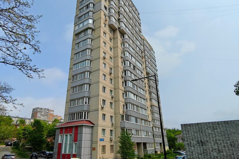 Продаётся 1-комнатная квартира, 41.8 м²