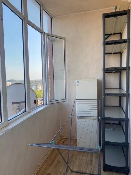 Продаётся 1-комнатная квартира, 67 м²