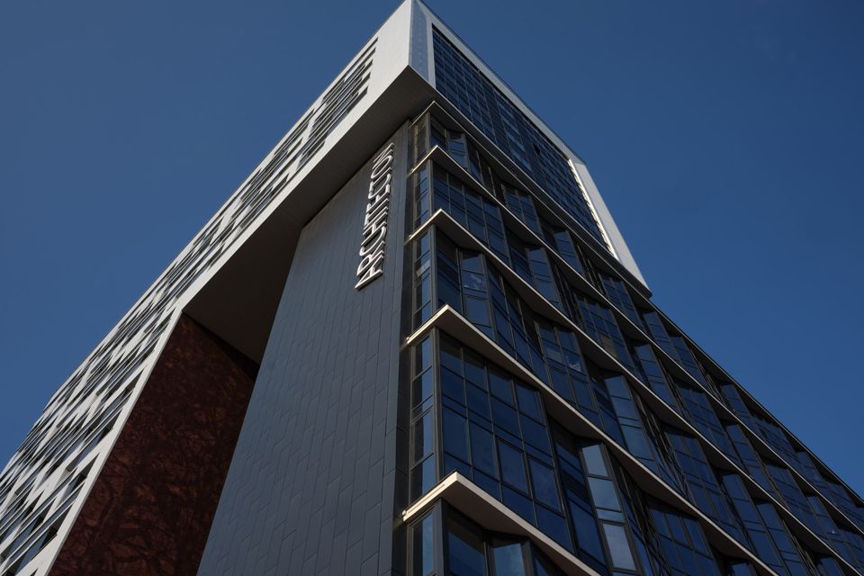 Продаётся 1-комнатная квартира, 65.6 м²