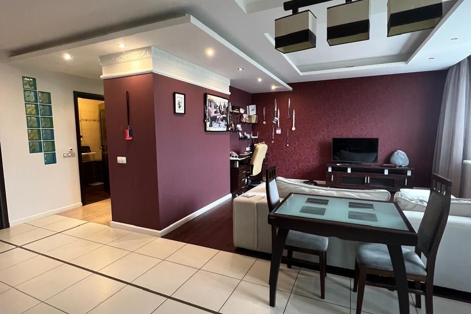 Продаётся 3-комнатная квартира, 82 м²
