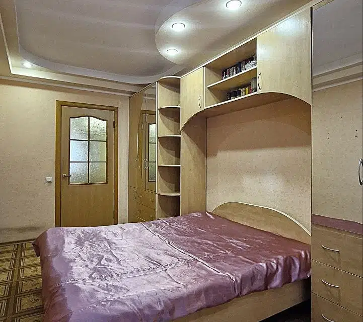 Продаётся 4-комнатная квартира, 68 м²