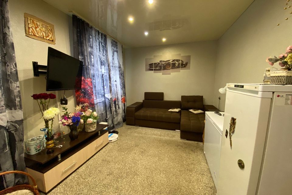 Продаётся 2-комнатная квартира, 55.7 м²
