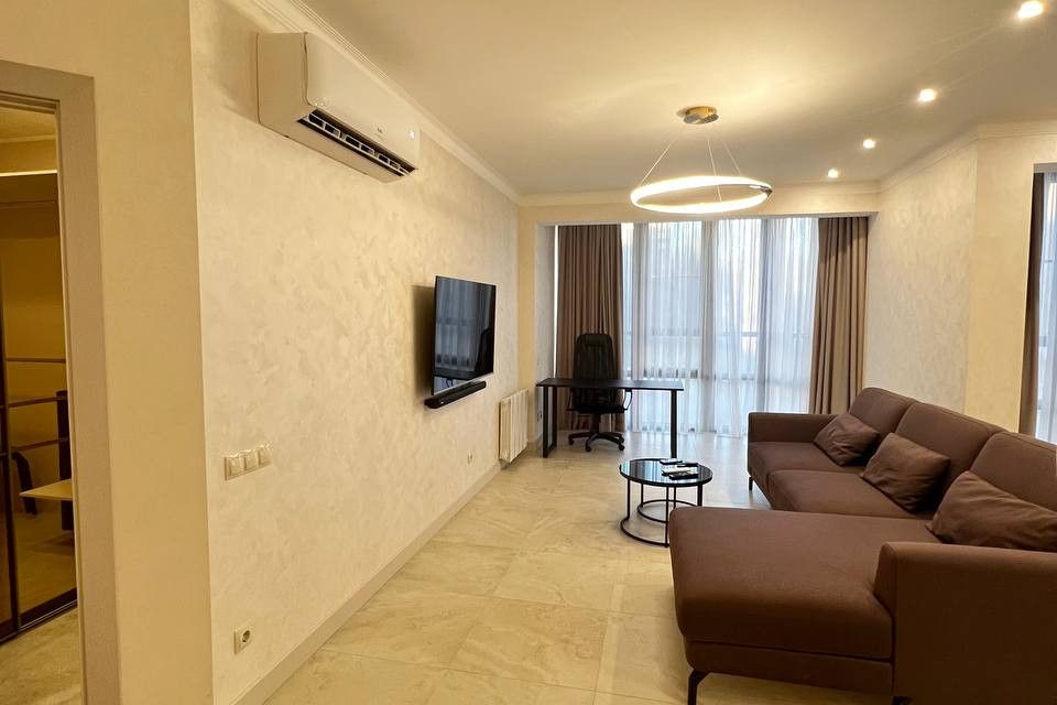 Продаётся 2-комнатная квартира, 80 м²