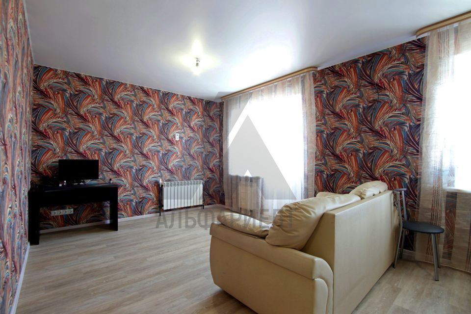 Продаётся 3-комнатная квартира, 65 м²
