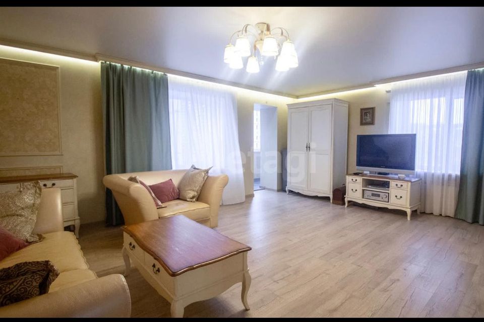 Продаётся 2-комнатная квартира, 68.7 м²
