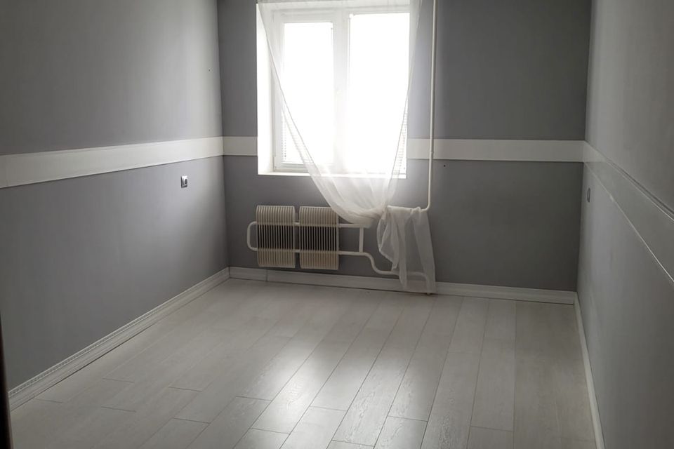 Продаётся 4-комнатная квартира, 74.4 м²